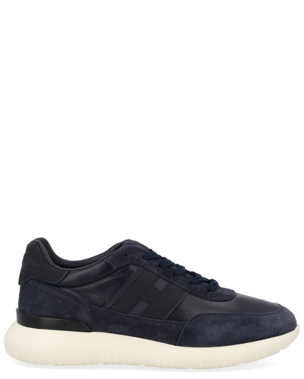 SUEDE SNEAKER
