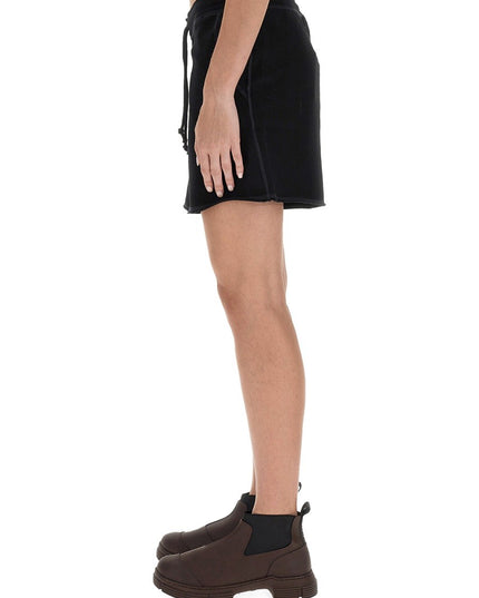 SWEAT SHORTS.