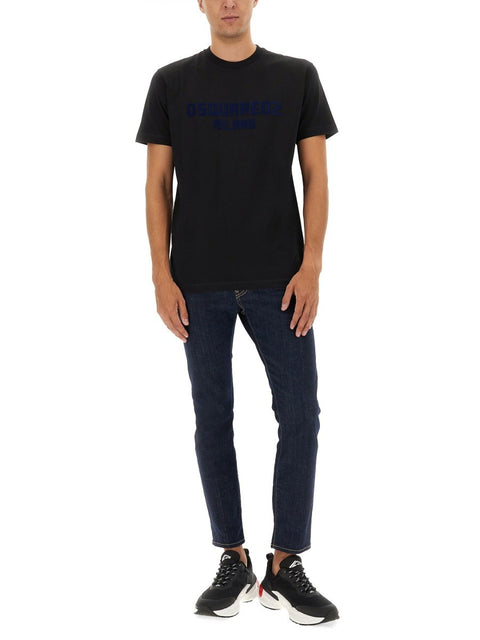 T-SHIRT WITH LOGO