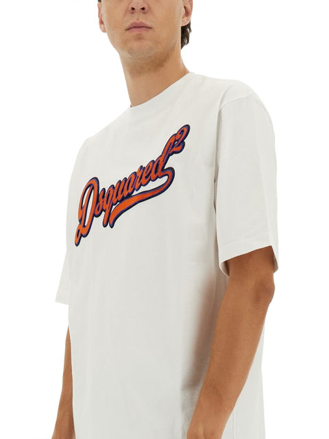 T-SHIRT WITH LOGO