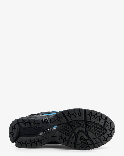 U1906 technical fabric sneakers with iconic side logo