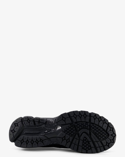 U190631 Gore-tex sneakers with side logo