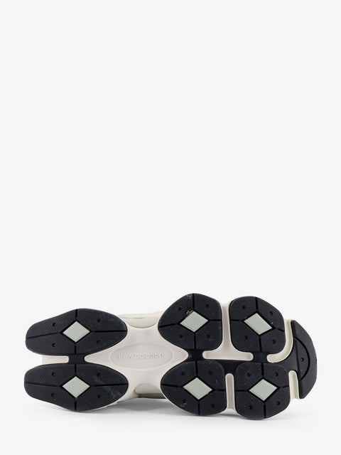 U90602 mesh and suede sneakers with embroidered logo