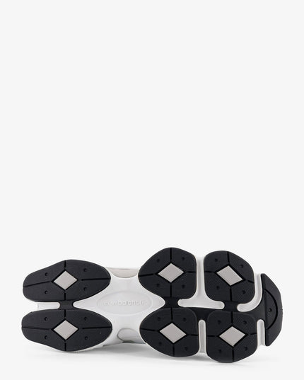 U90608 mesh sneakers with side logo