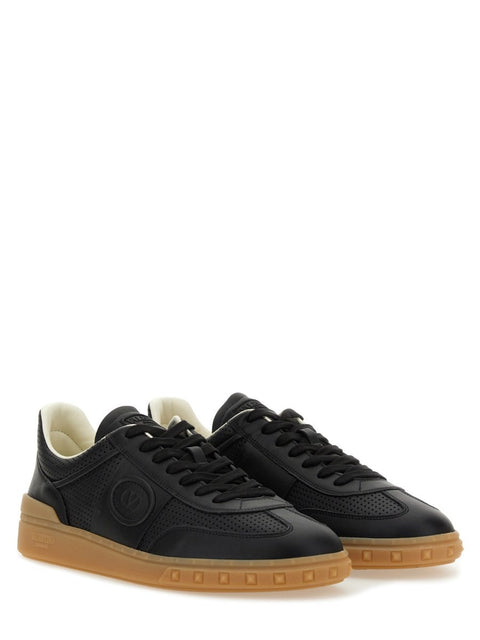 "UPVILLAGE" SNEAKER