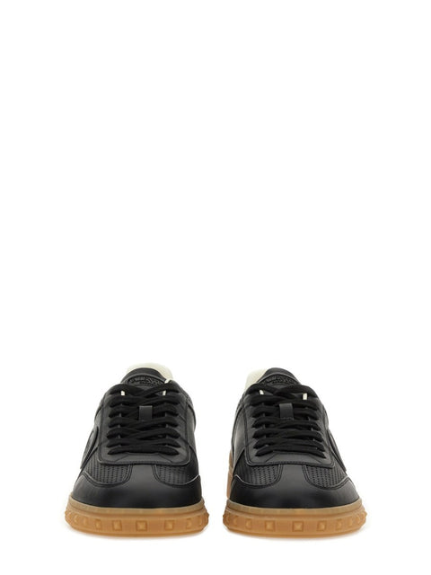 "UPVILLAGE" SNEAKER