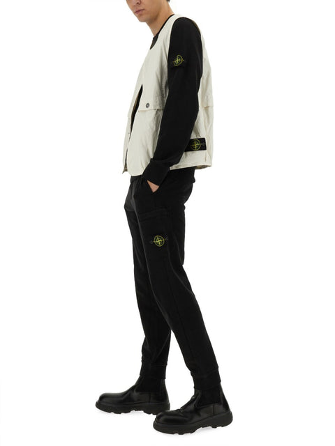 VESTS WITH LOGO