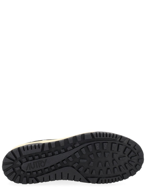"WILDPACE LOW" SNEAKER