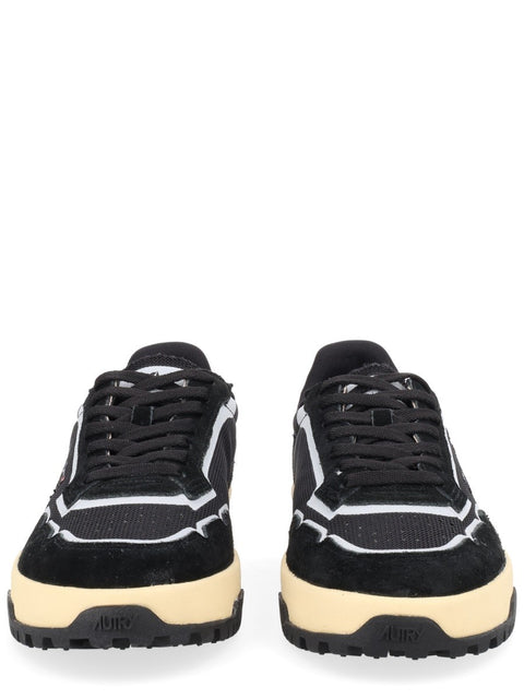 "WILDPACE LOW" SNEAKER