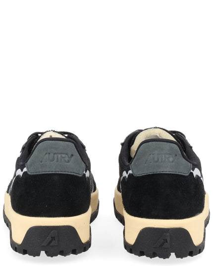 "WILDPACE LOW" SNEAKER