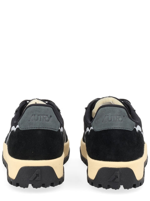 "WILDPACE LOW" SNEAKER