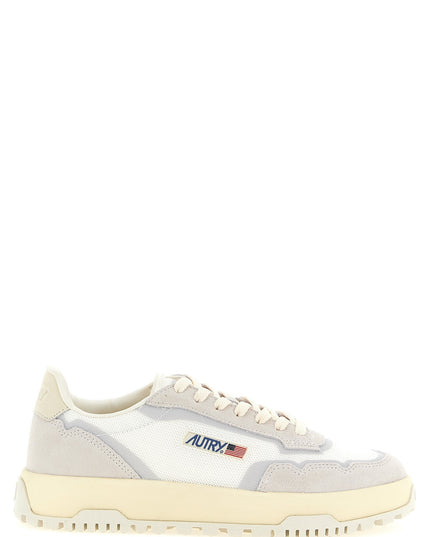 'Wildpace Low' sneakers
