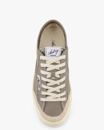 Windscape canvas sneakers with side logo label