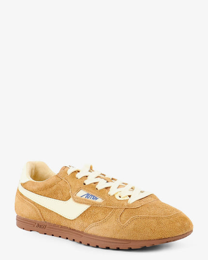 Windspinsuede sneakers